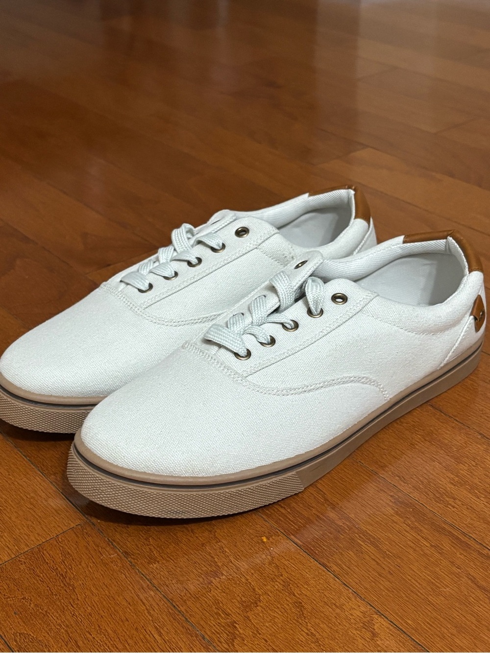 Men's Casual Canvas Sneakers - beige with Tan Accents